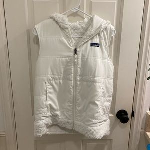 Sz Large Patagonia white reversible vest